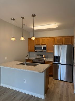 Upgraded 2 Bed/2.5 Bath Townhome in Leland! – photo 1