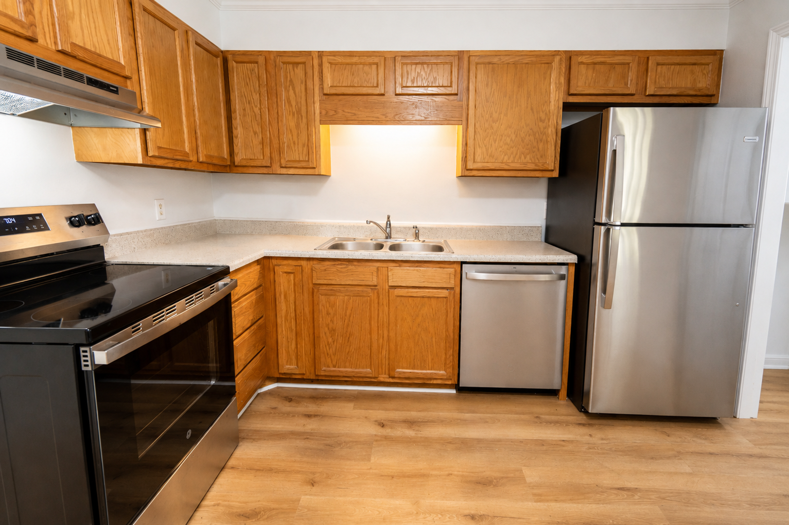 Wilmington Townhome: 720 Montclair Dr
