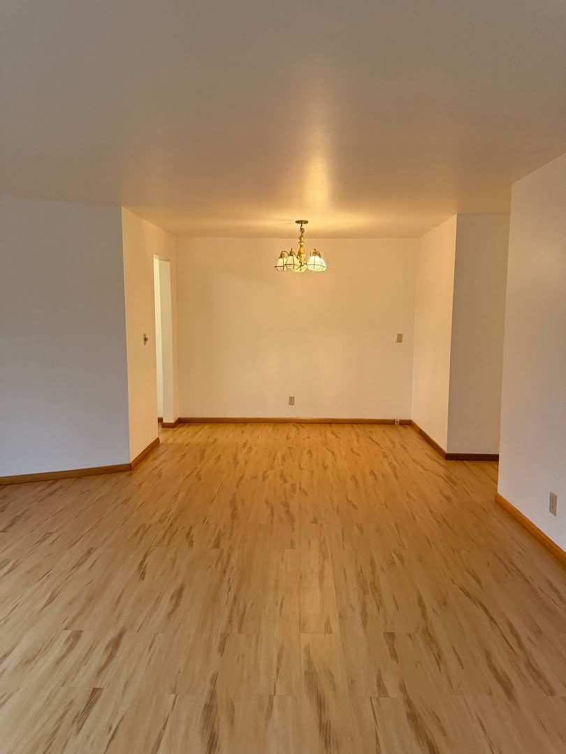 Seattle Apartment: 500 NE 65th St