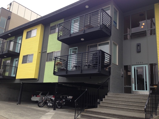 One Bedroom One Bathroom in Downtown Fremont – photo 1