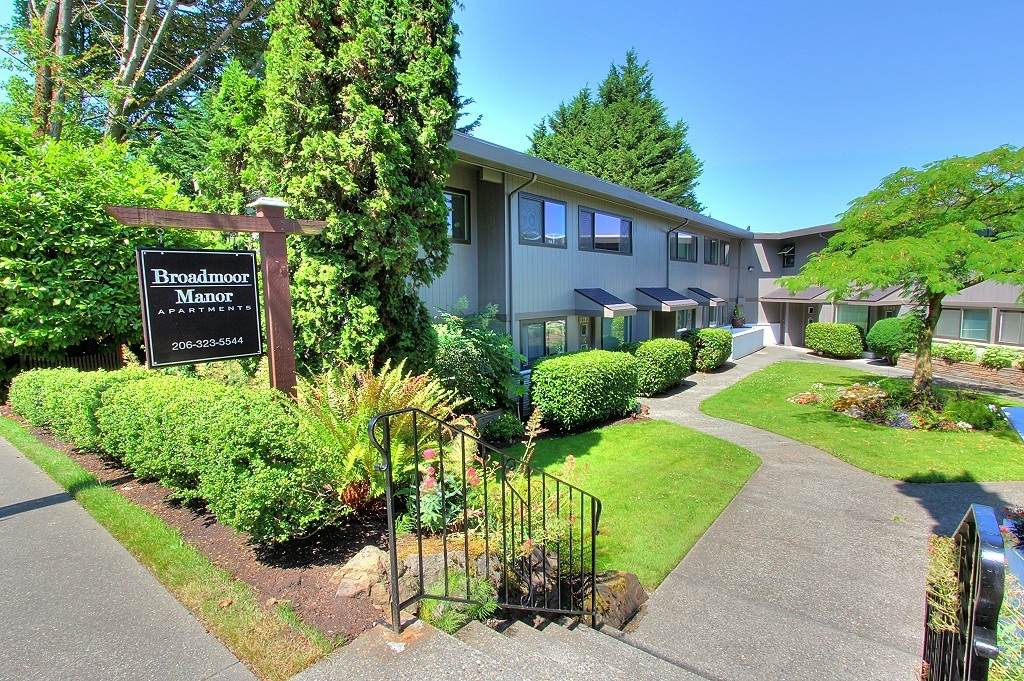 Seattle Apartment: 3232 E Madison St