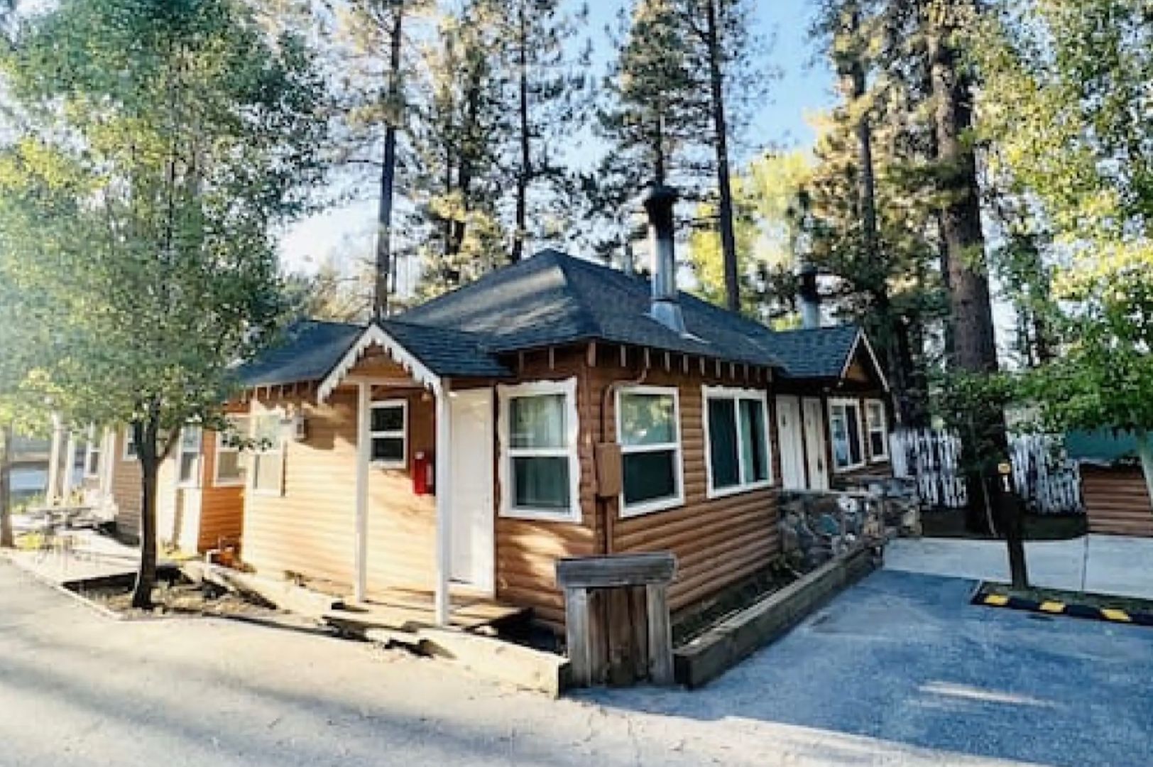 Big Bear Lake Apartment: 877 Tulip Lane