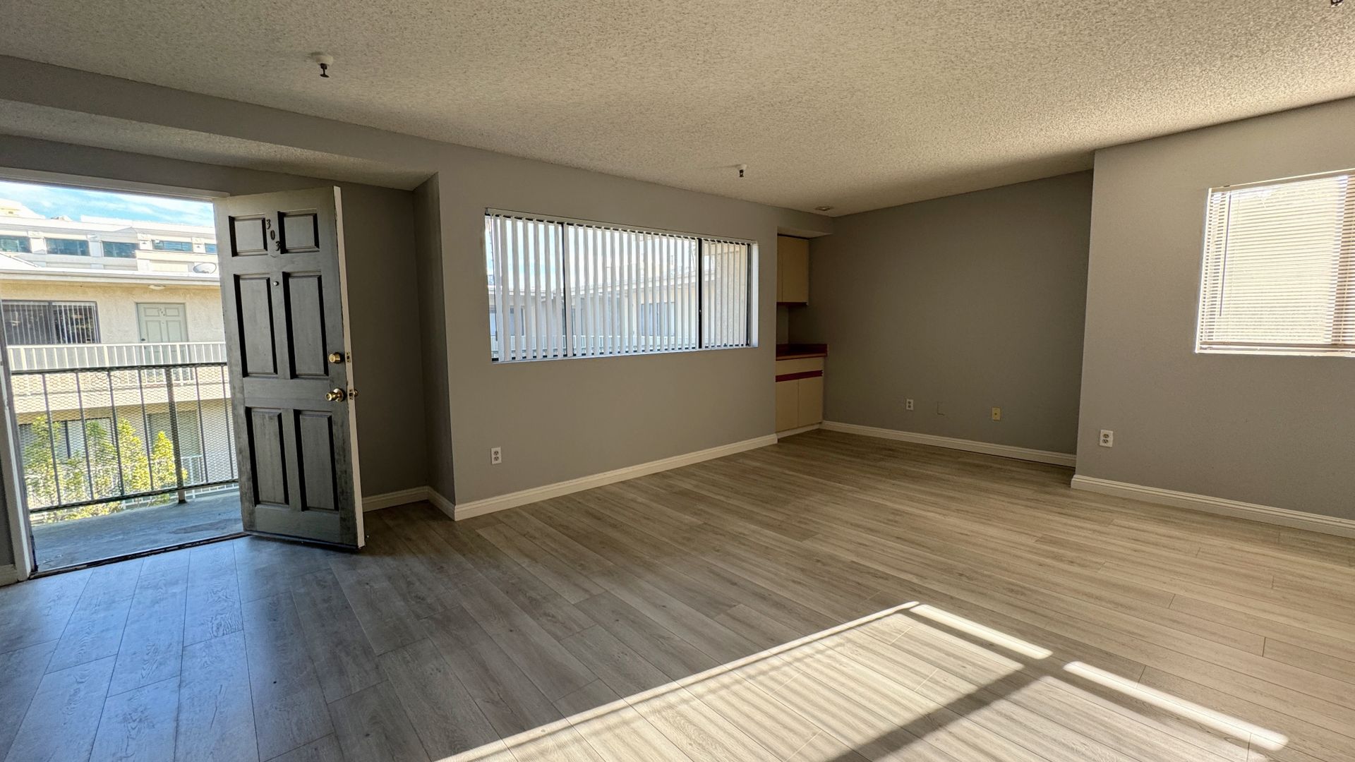 Pasadena Condo: 70 N. Catalina Ave.