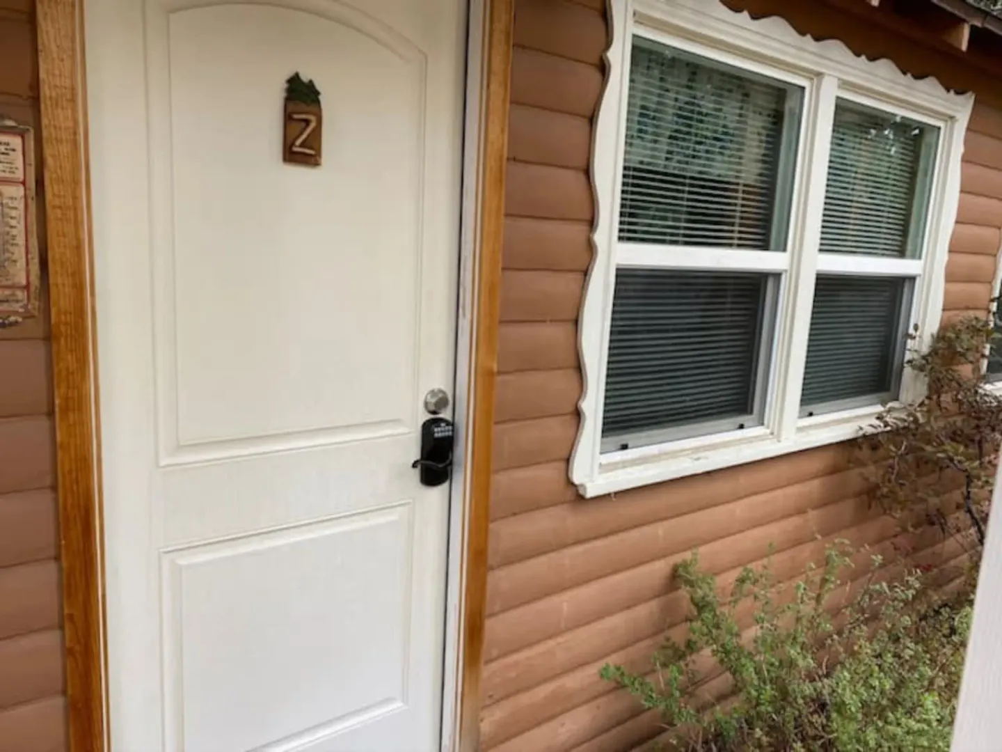 Big Bear Lake Apartment: 877 Tulip Lane