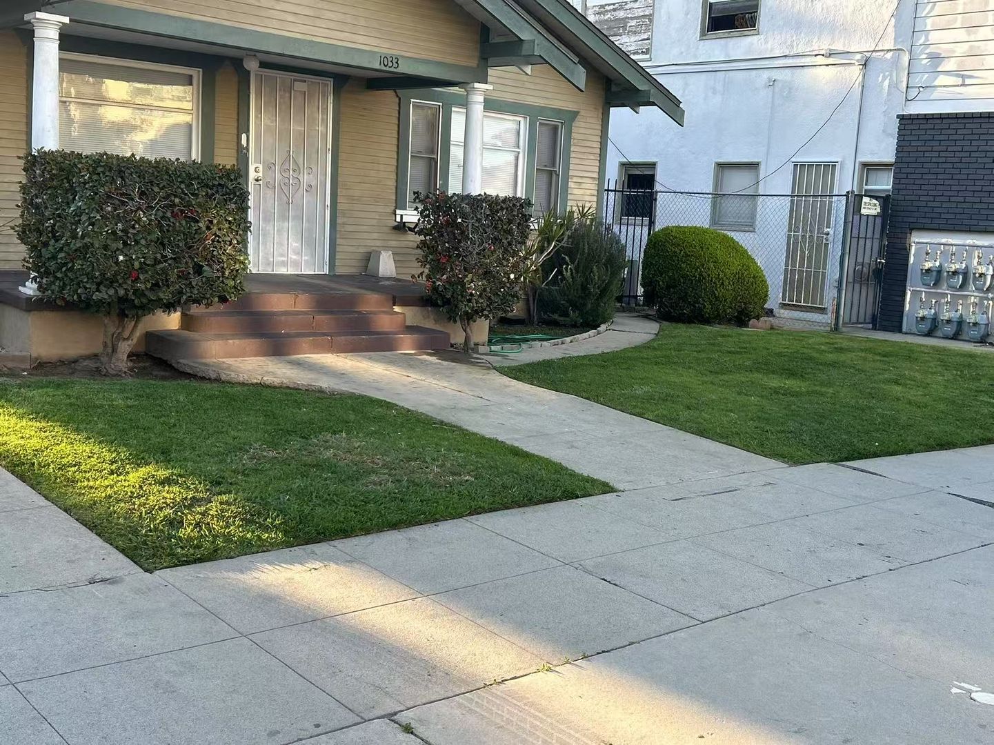 Long Beach Multiplex: 1033 Coronado Ave -