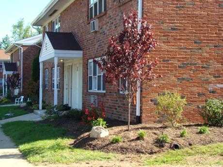 Bordentown Apartment: 100 Lucas Drive