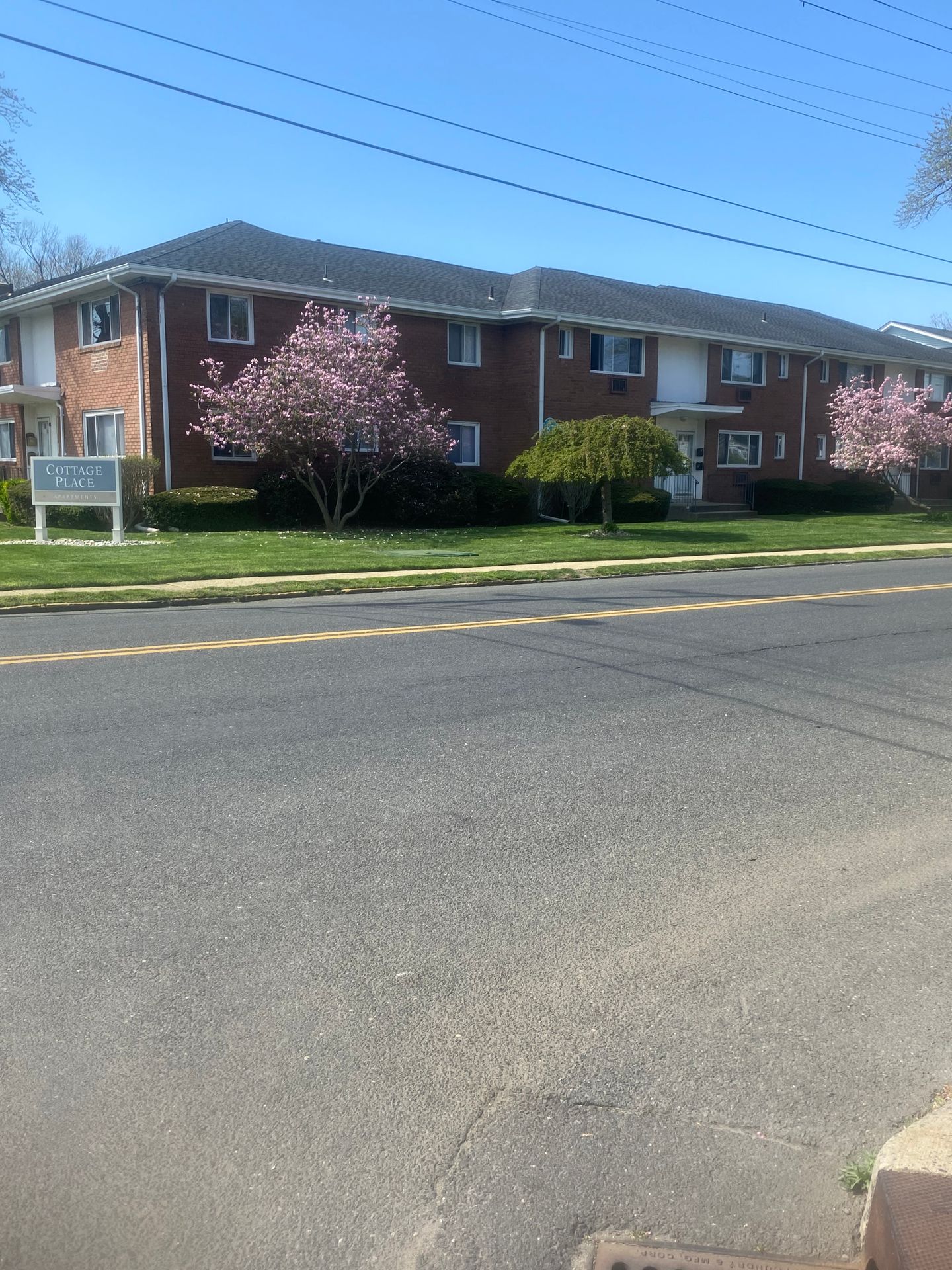 Long Branch Apartment: 87 Cottage Place