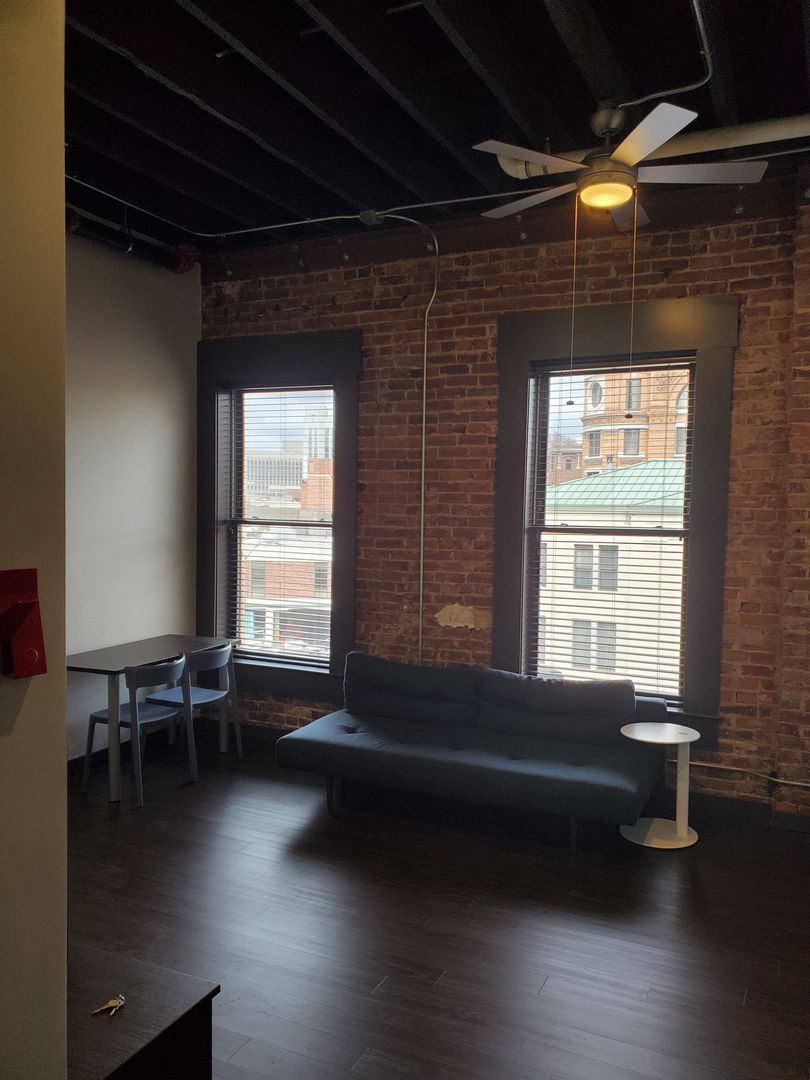 Chattanooga Apartment: 818 Georgia Ave