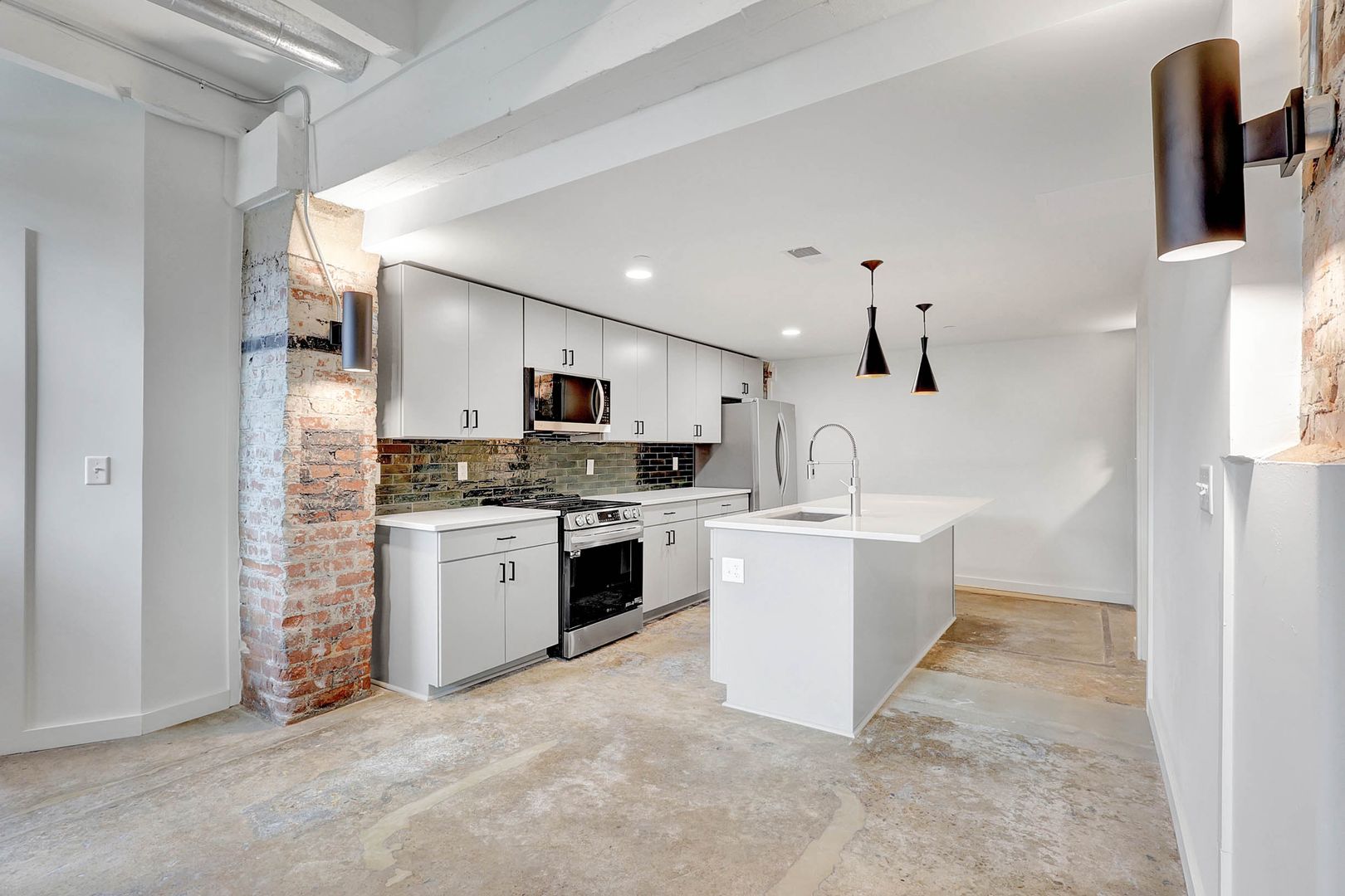 Chattanooga Apartment: 2100 Rossville Ave