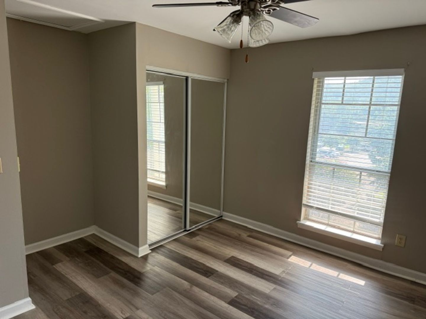 Chattanooga House: 900 Mountain Creek Rd