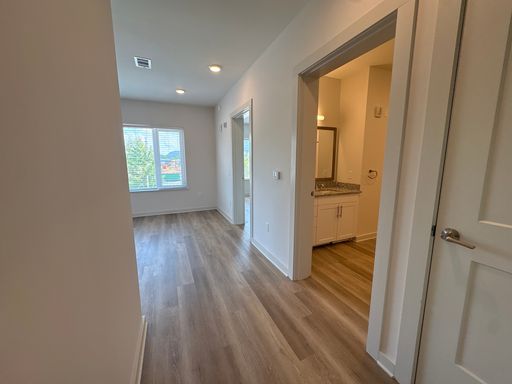 Flats at Southside Gardens – photo 1