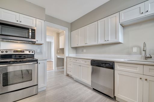 Fountain Plaza Hardwick - 1 bed/ 1 bath Downtown – photo 1