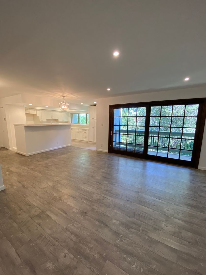 Calabasas Condo: 4738 Park Granada #244