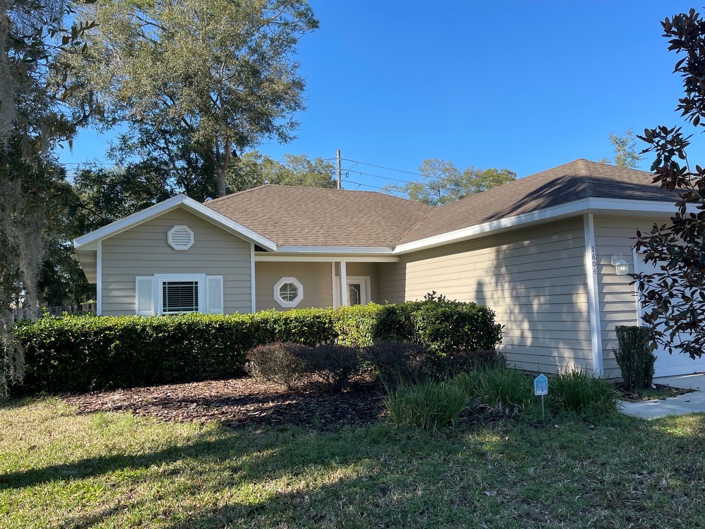 Gainesville House: 1604 SW 66 Dr