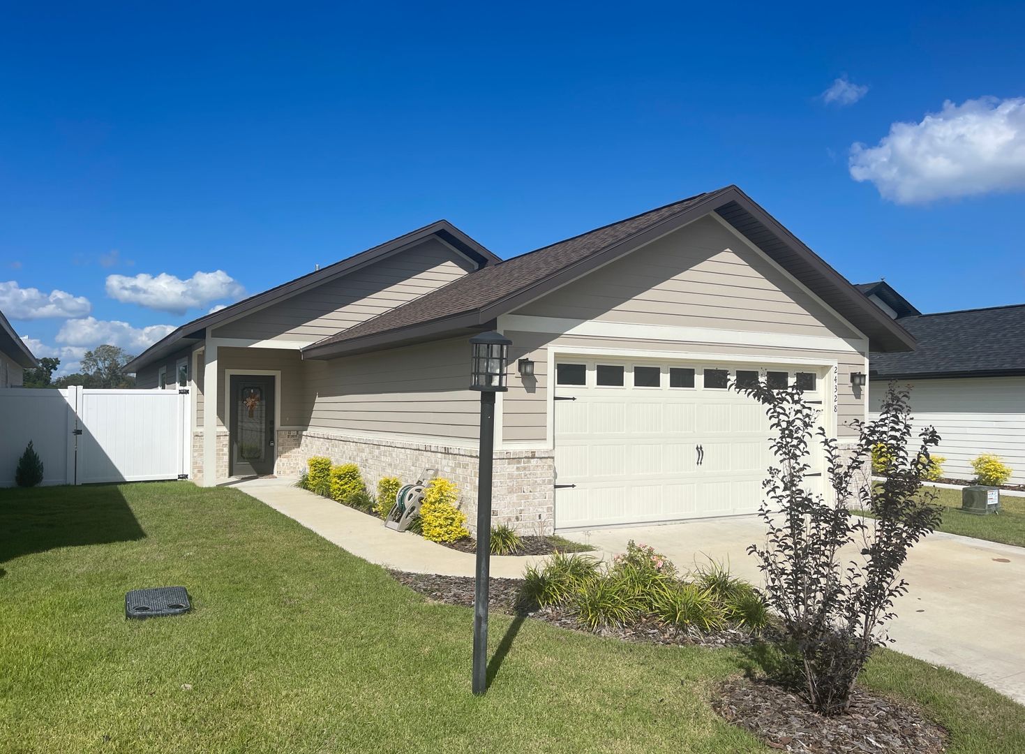 Newberry House: 24328 SW 17th Lane