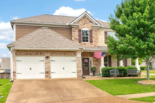 Brick Beauty With Bonus Room! – photo 1