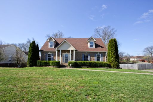 Easy Access Living in Clarksville! – photo 1