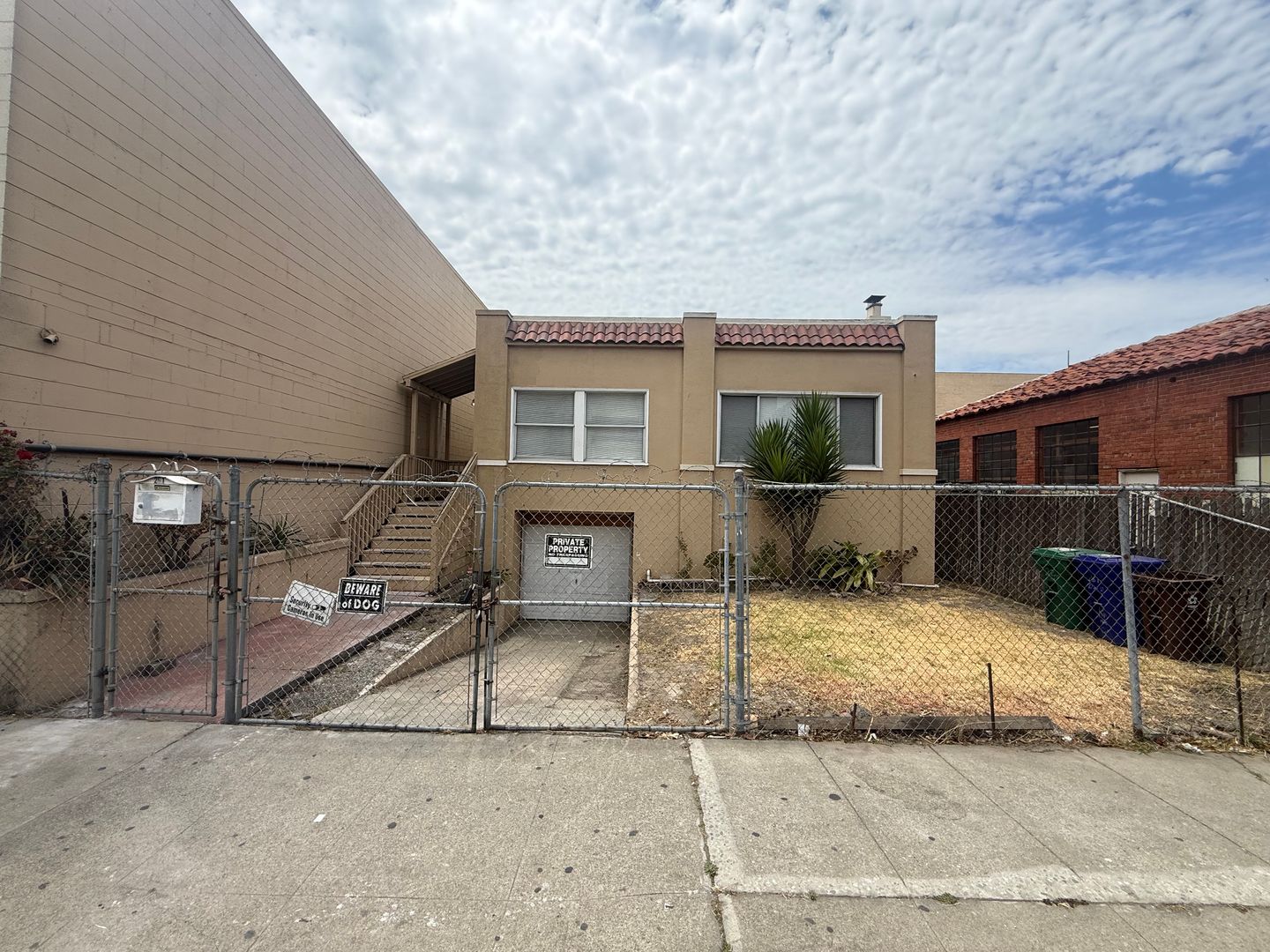 Richmond House: 261 22nd St.