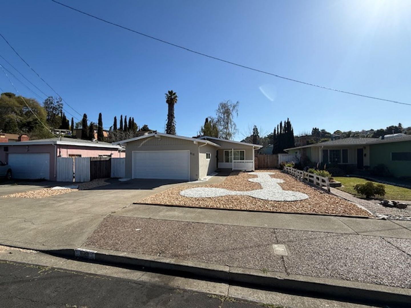 Rodeo House: 619 Vaqueros Ave