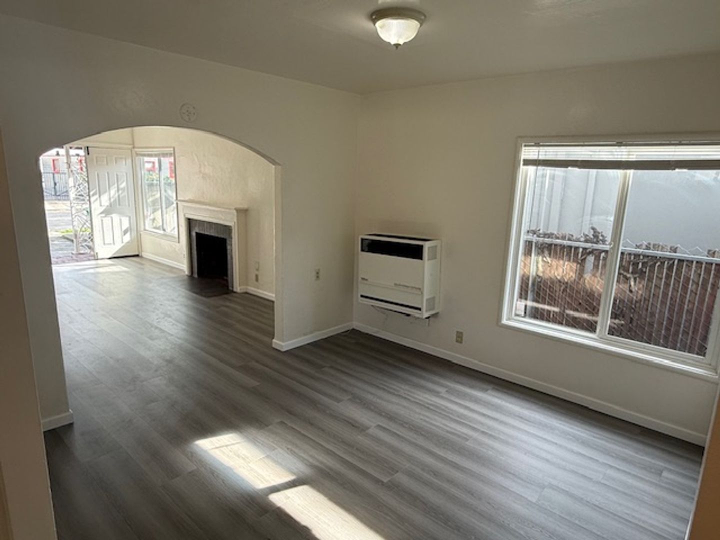 Richmond Apartment: 317 45th St.