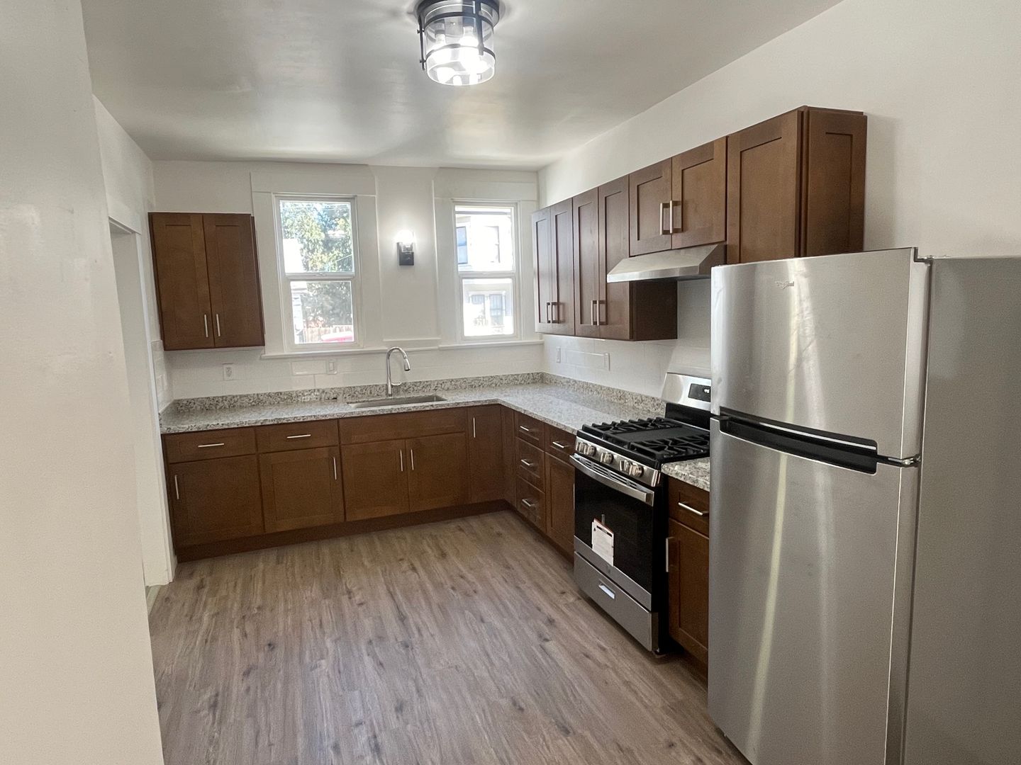 Crockett Apartment: 513 2nd Ave.