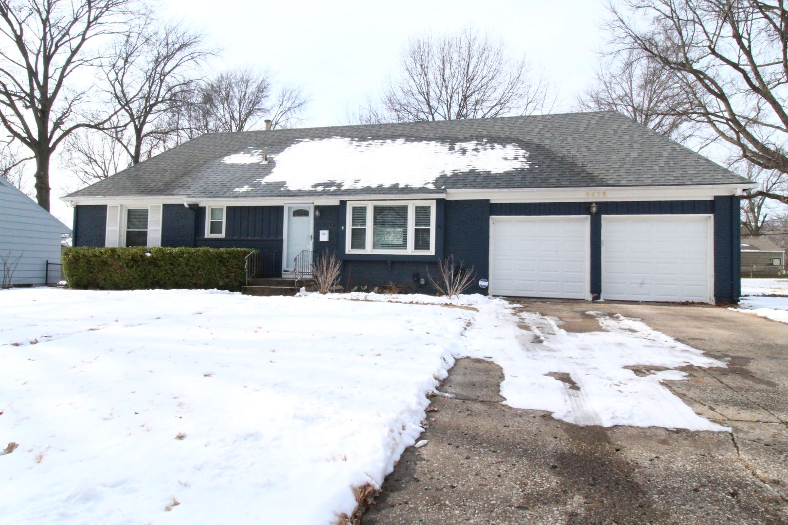 OVERLAND PARK House: 8428 BEVERLY DR.