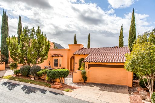 Furnished, 1 Month Rental - Located directly on the Sedona Golf Resort Course - September/October - "Fall Special" - 15% off!