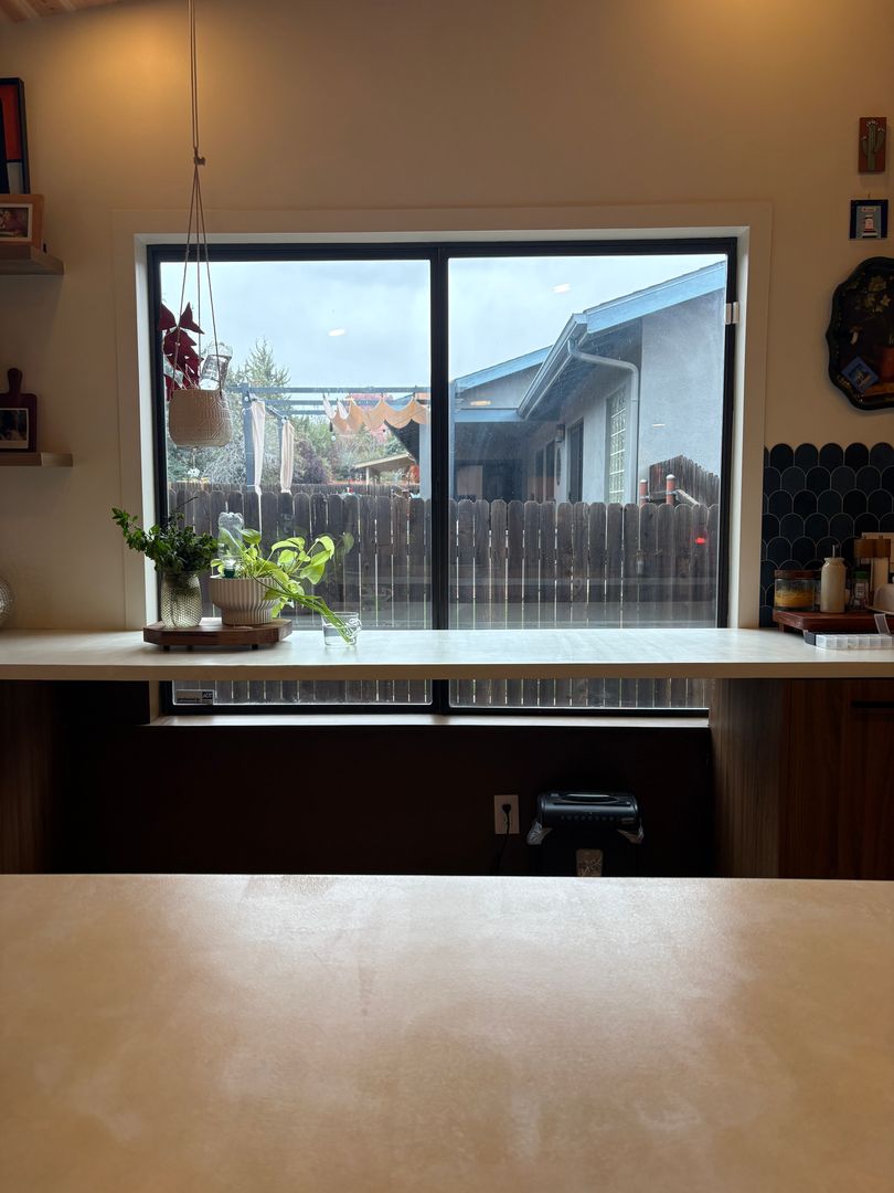 Village of Oak Creek House: 115 Canyon Diablo Road