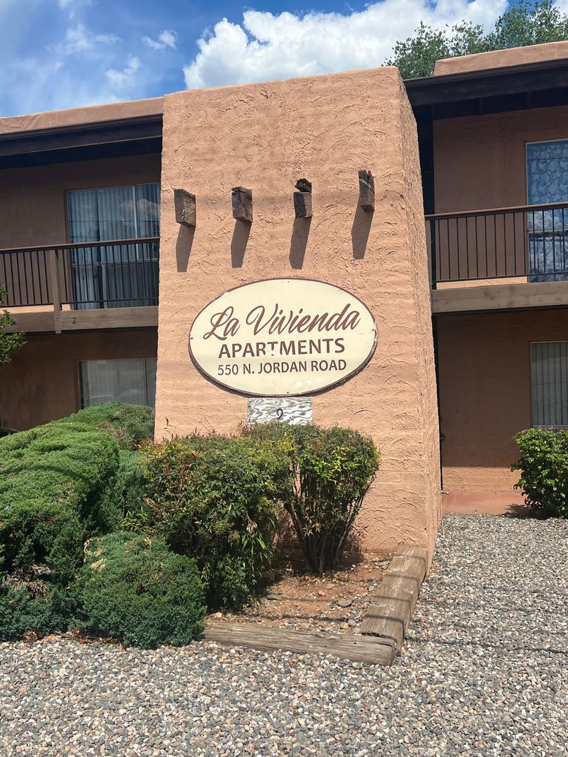 Sedona Apartment: 550 Jordan Road