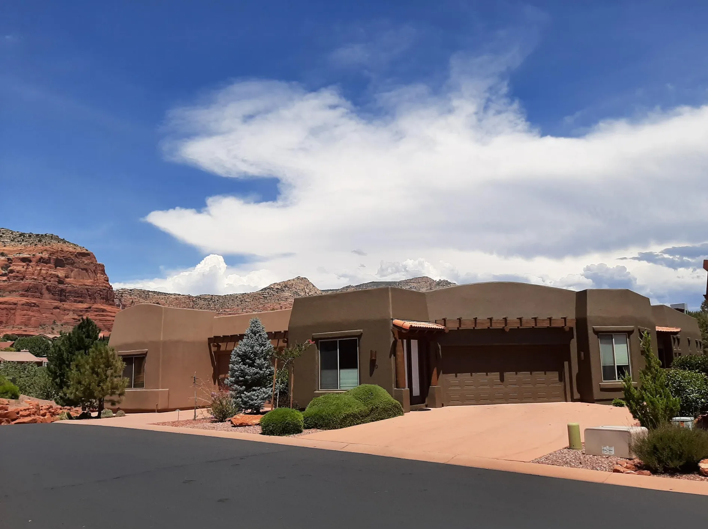 Village of Oak Creek House: 200 Bell Creek Way