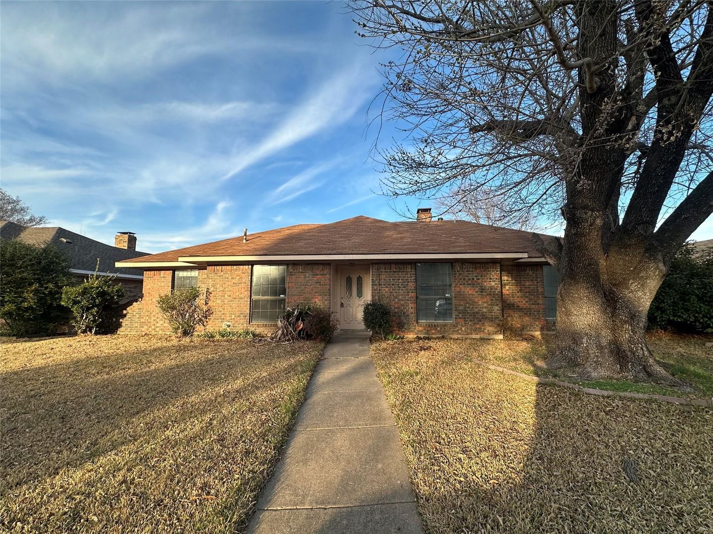 Garland House: 305 Marriott