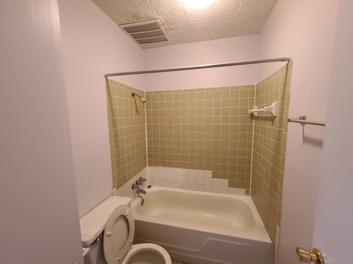 Grand Prairie Apartment: 1809 Roman Road