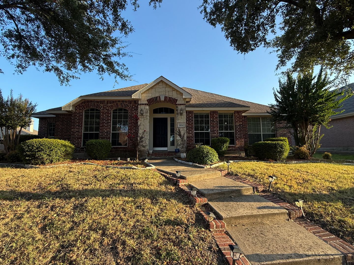 Rowlett House: 8014 Wilmington Drive