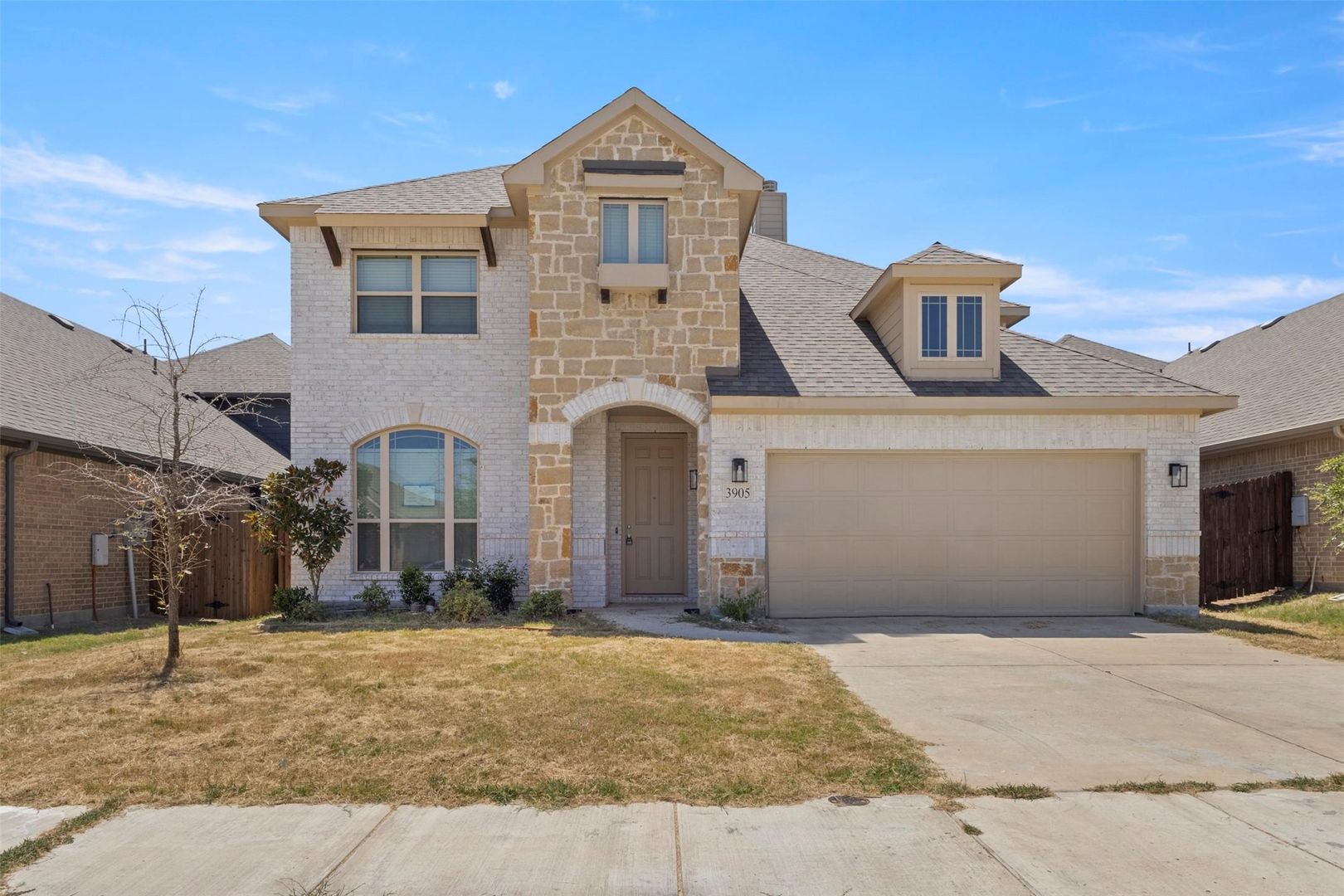 Kaufman House: 3905 Holly Springs Ln