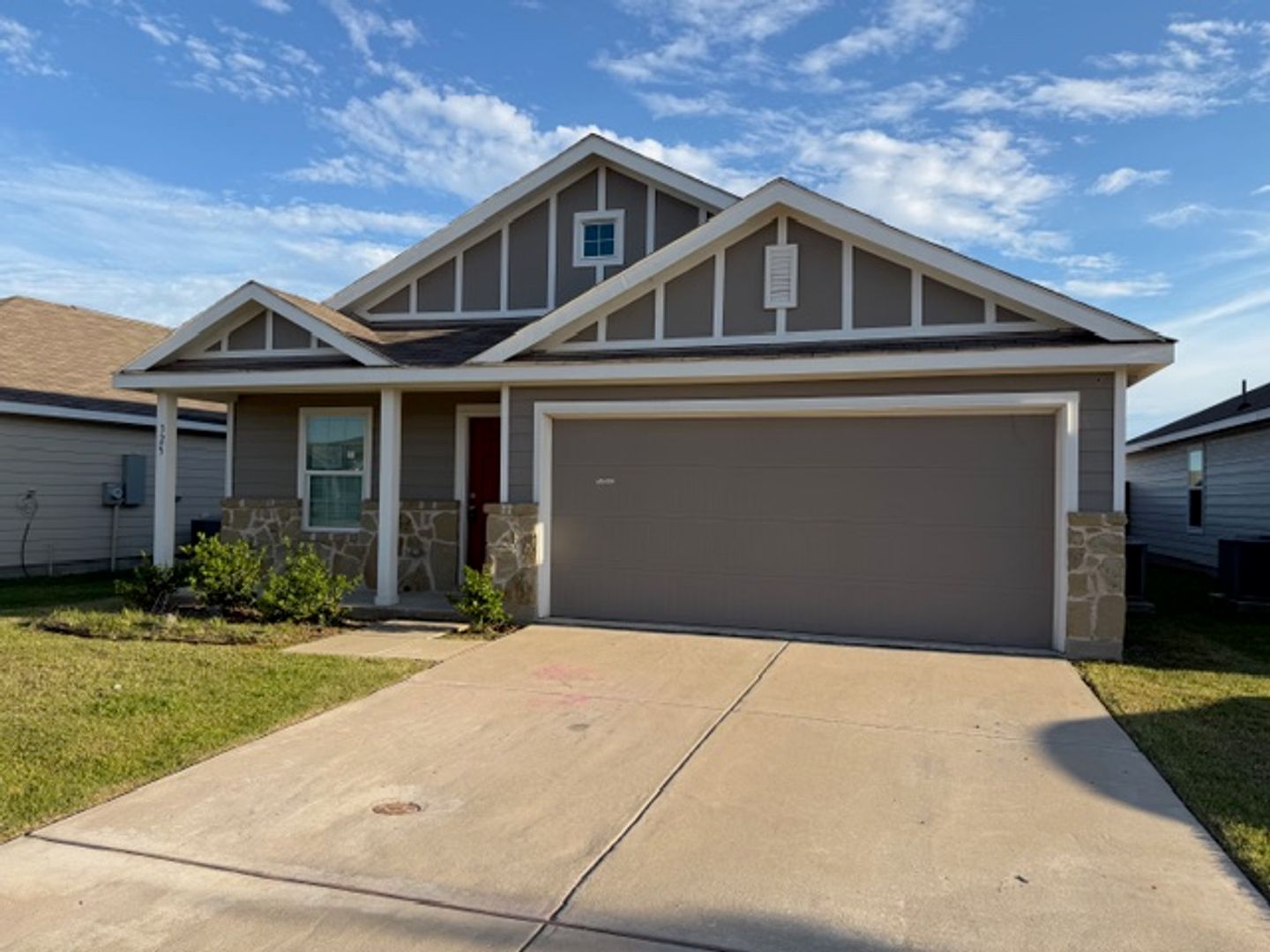 Princeton House: 325 Carthage Dr