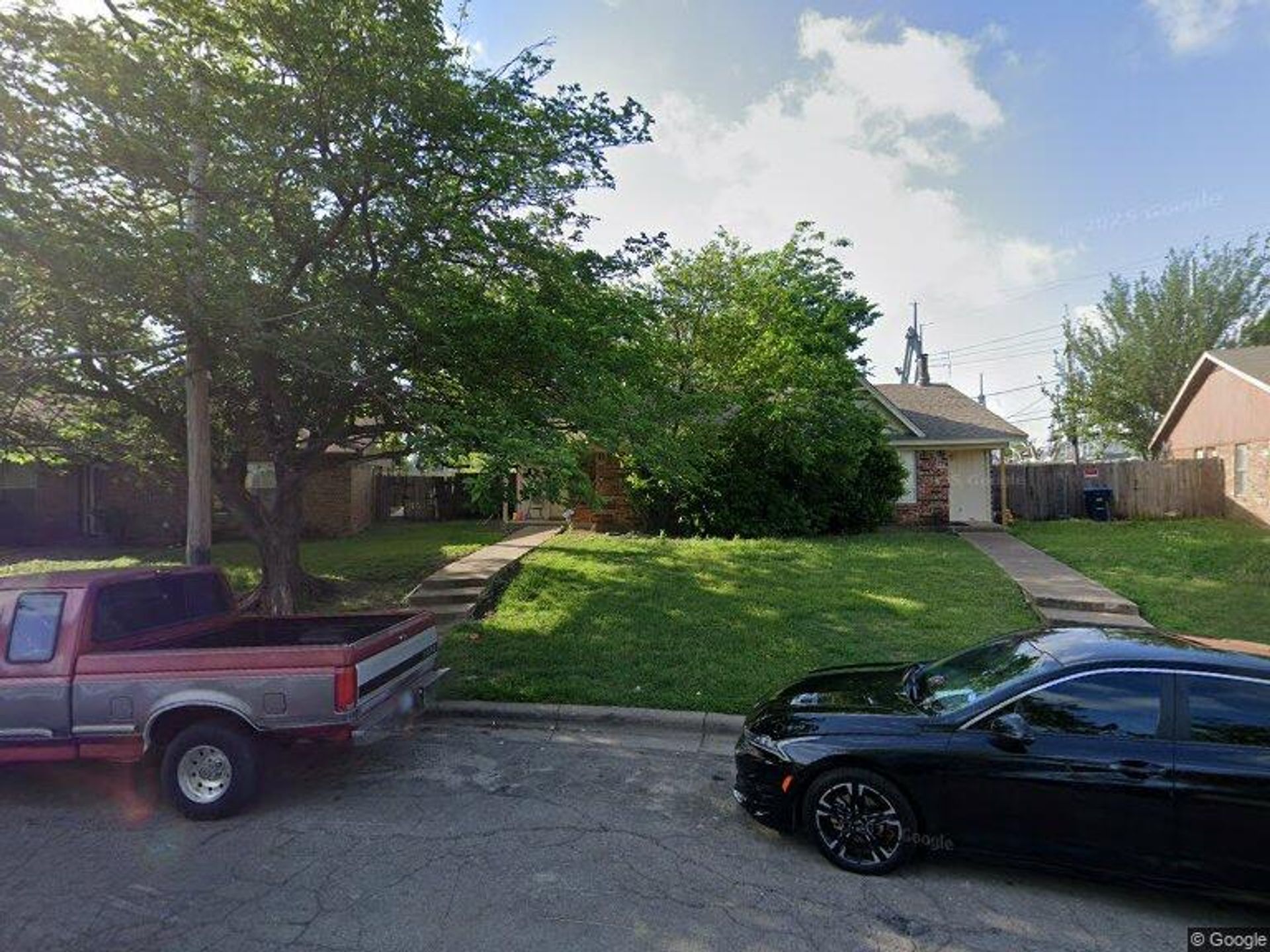 Fort Worth Multiplex: 7521 Tiffany Meadows Ln