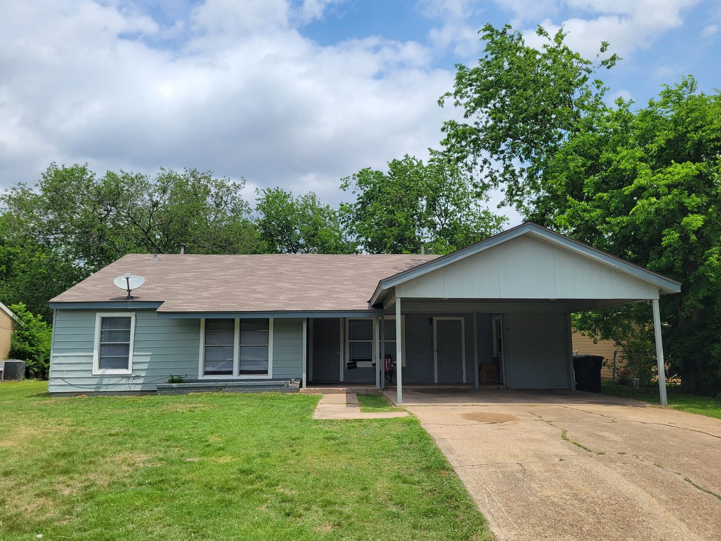 Killeen Apartment: 1709-1711 Alamo Ave.