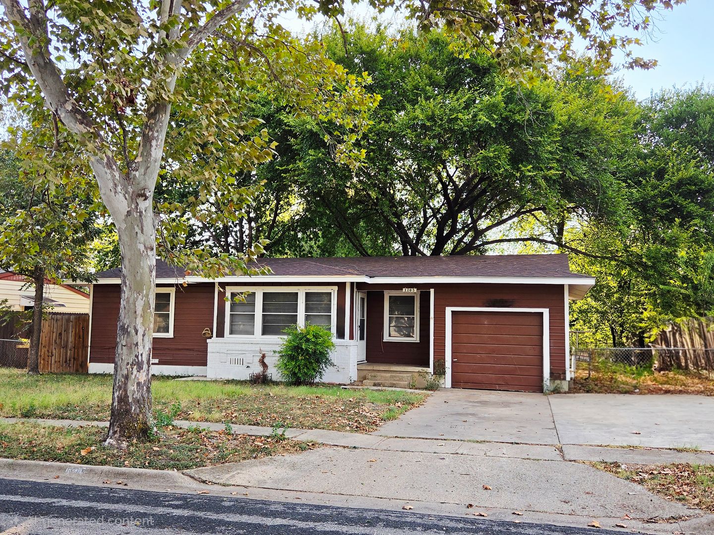Killeen House: 1205 Smith Dr.