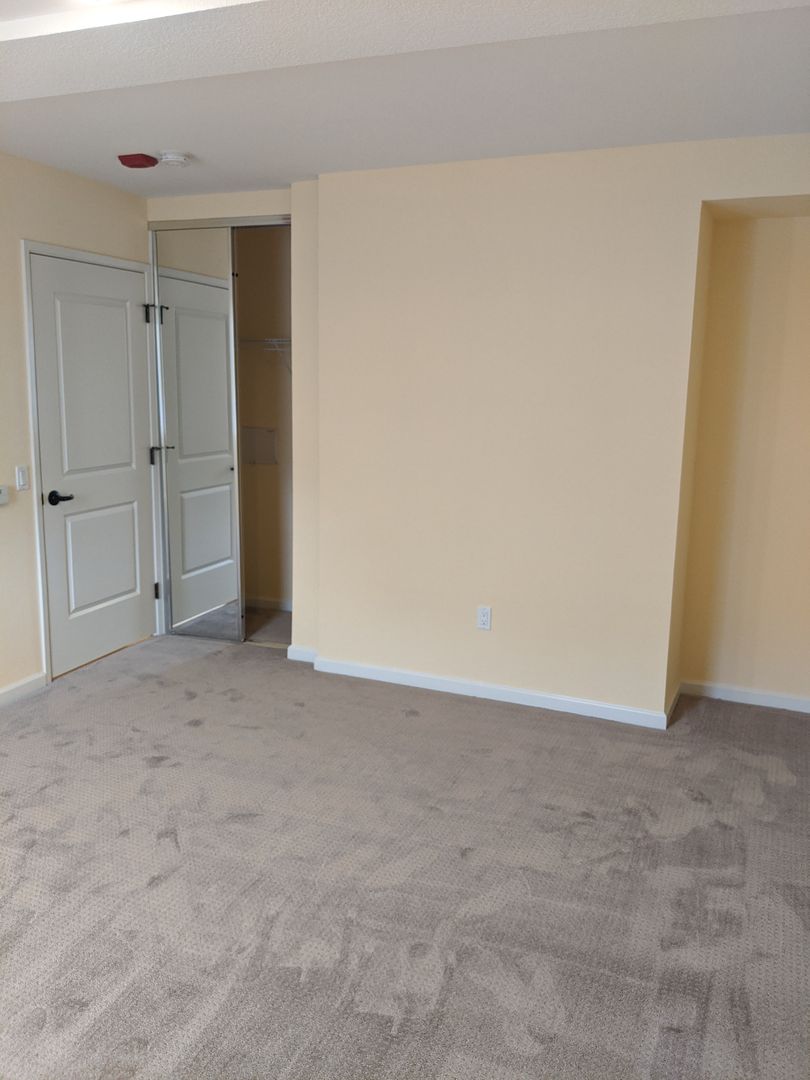 Berkeley Apartment: 1935 Addison Street