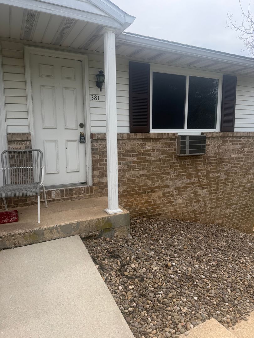 Glen Rock Apartment: 333-415 Church St