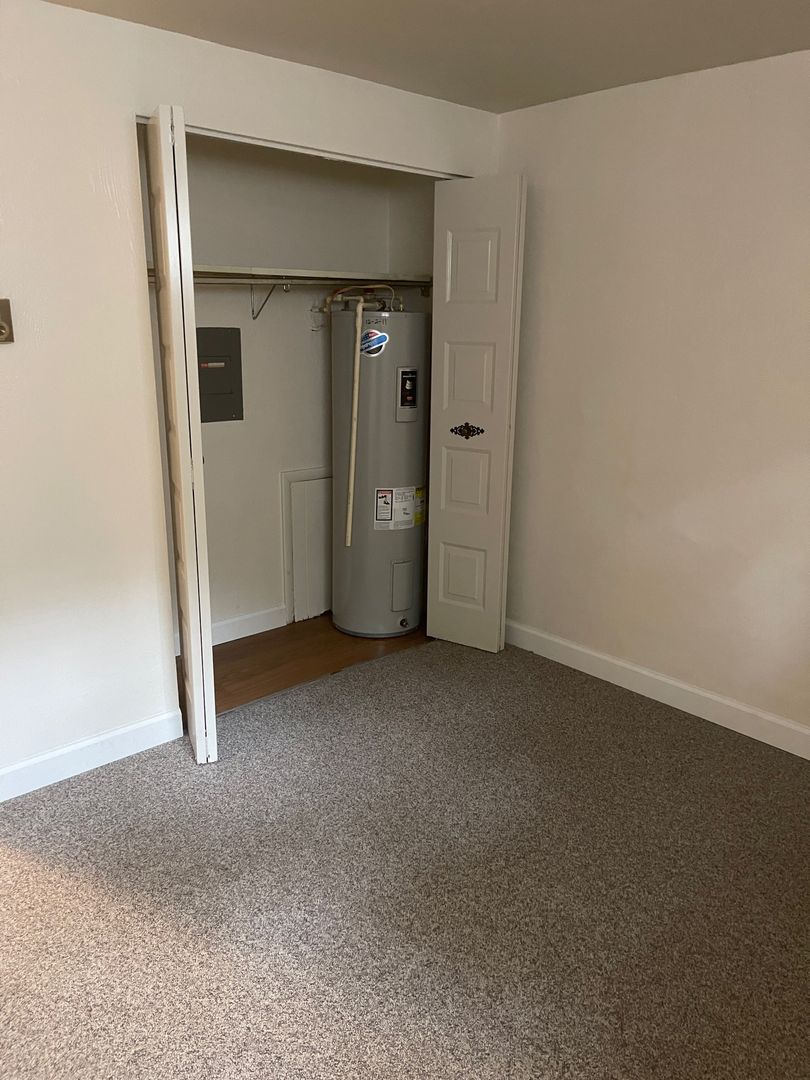 York Apartment: 2125 Suburban Road