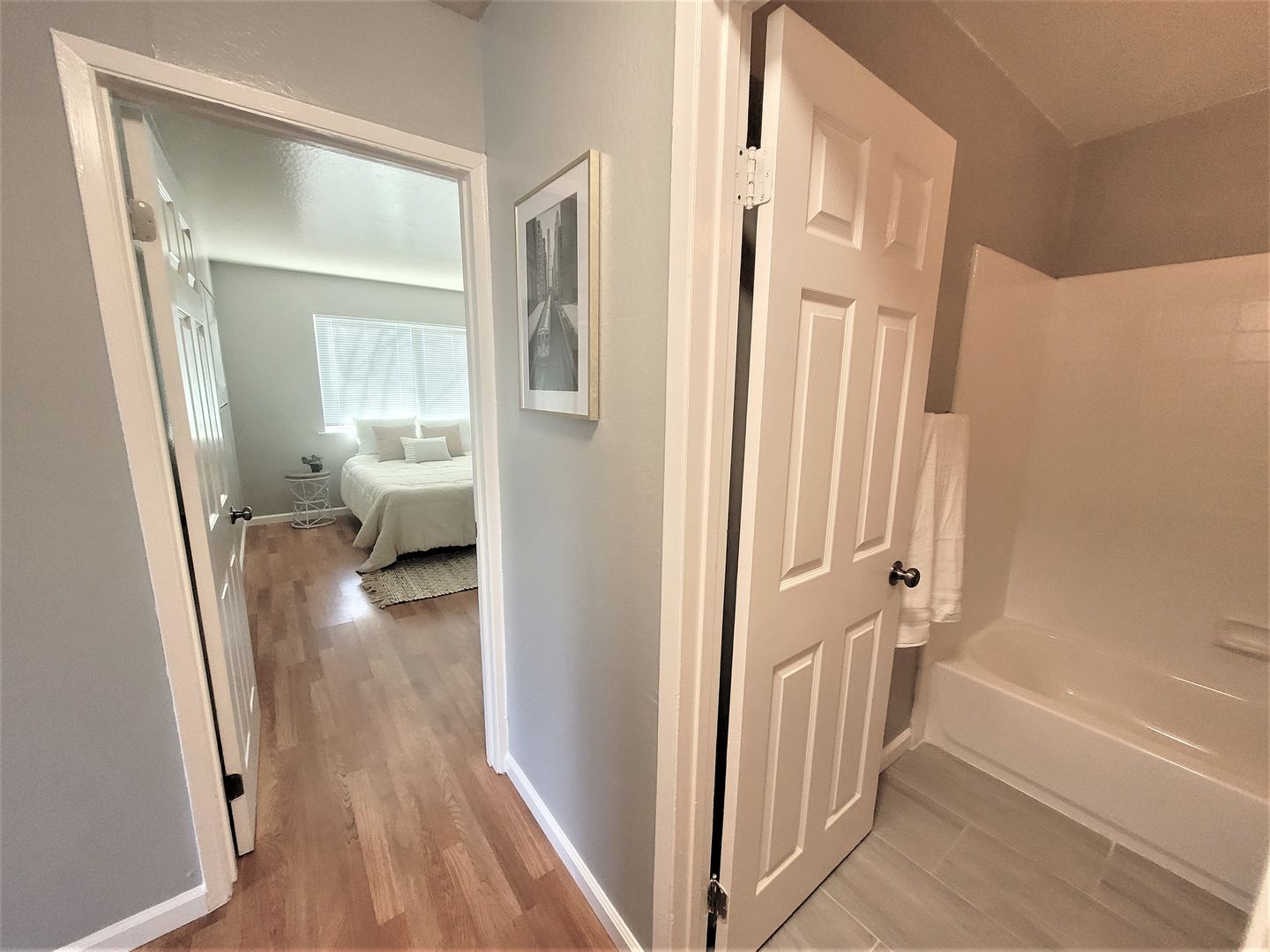 Berkeley Apartment: 1533 Harmon St