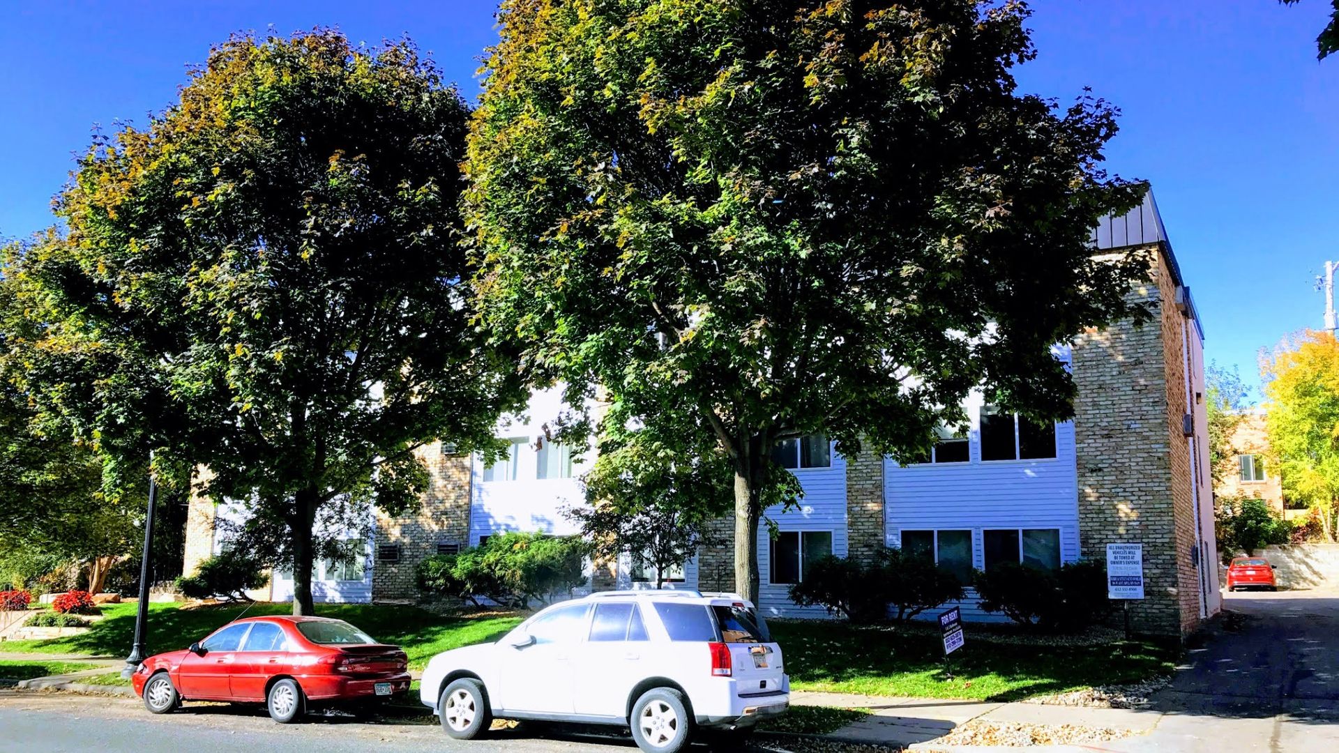 Minneapolis Apartment: 2012 Aldrich Ave S