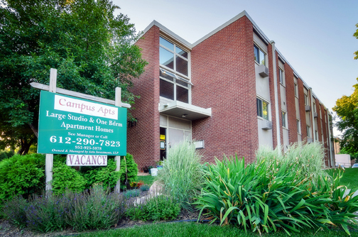 Minneapolis Apartment: 727 University Ave SE