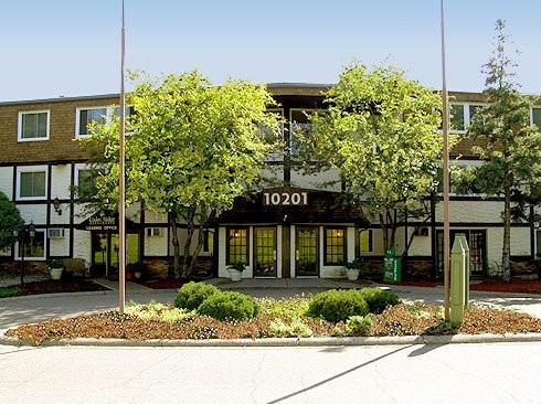 Minnetonka Apartment: 10201 Cedar Lake Rd