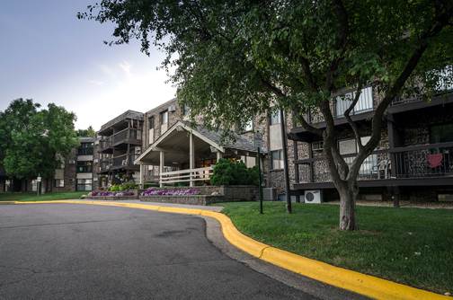 Hopkins Apartment: 640 Oak Ridge Rd