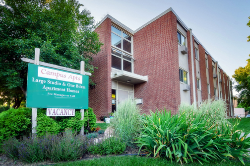 Minneapolis Apartment: 727 University Ave SE