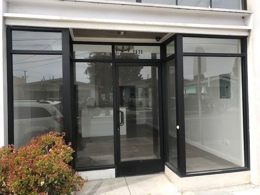 Great Retail or Office Space! – photo 1