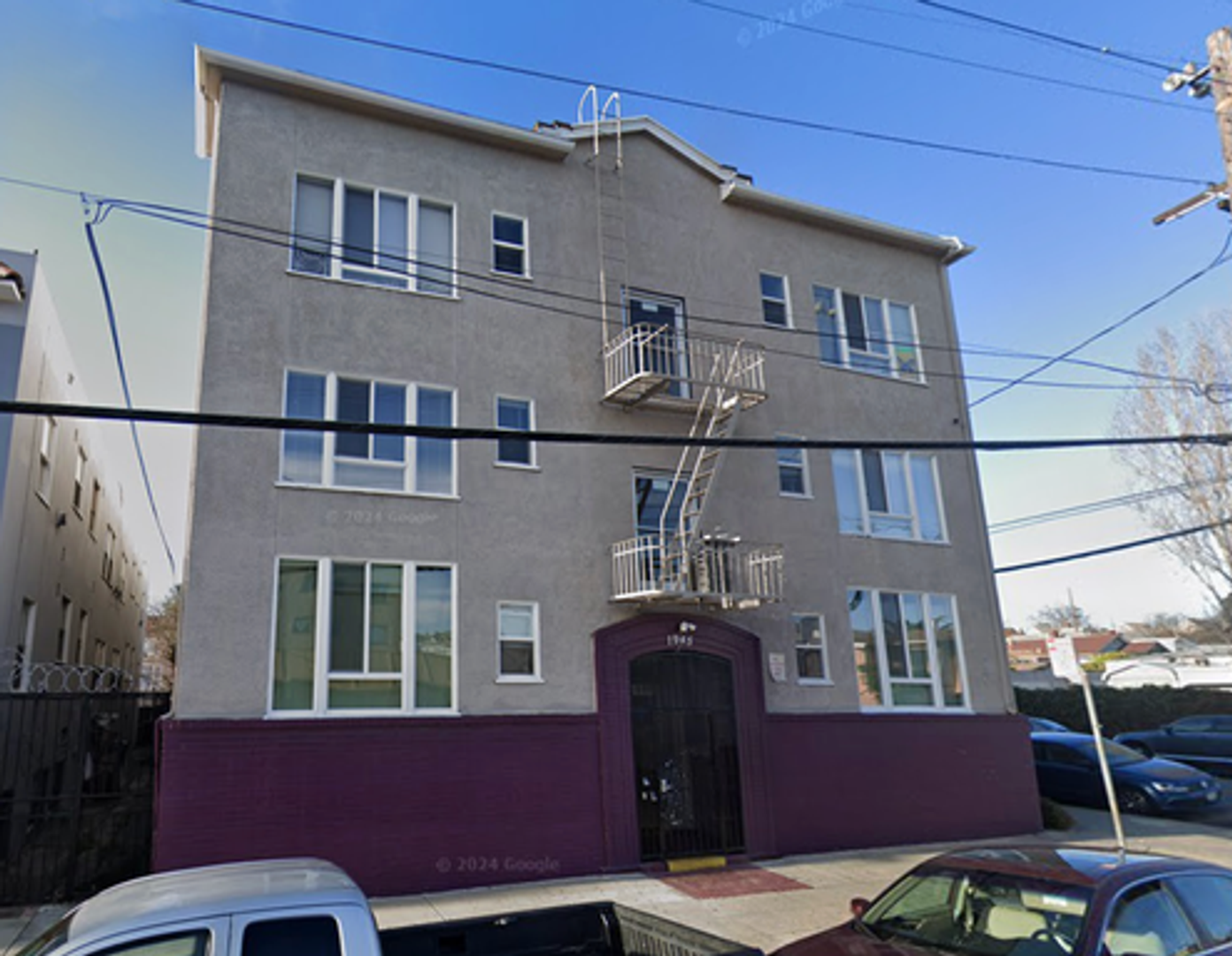 Oakland Apartment: 1945 26th Ave
