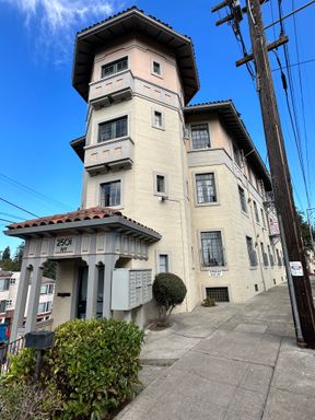 Great Studio in Ivy Hill Near Lake Merritt! – photo 1